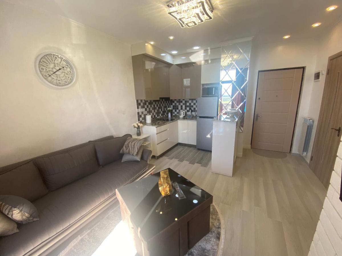 Jasmine Apartment In New Bulvar Batumi Exterior photo
