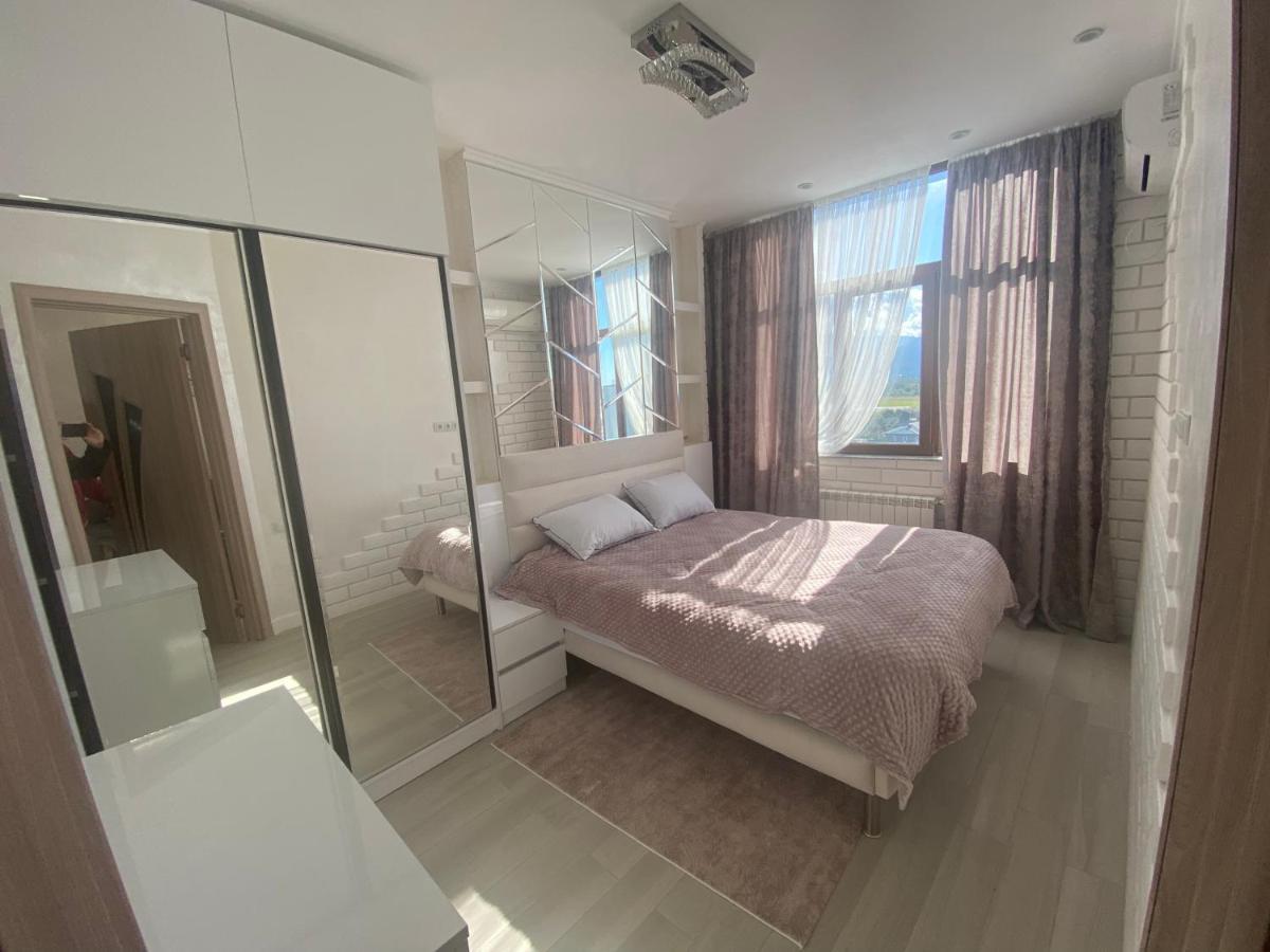 Jasmine Apartment In New Bulvar Batumi Exterior photo