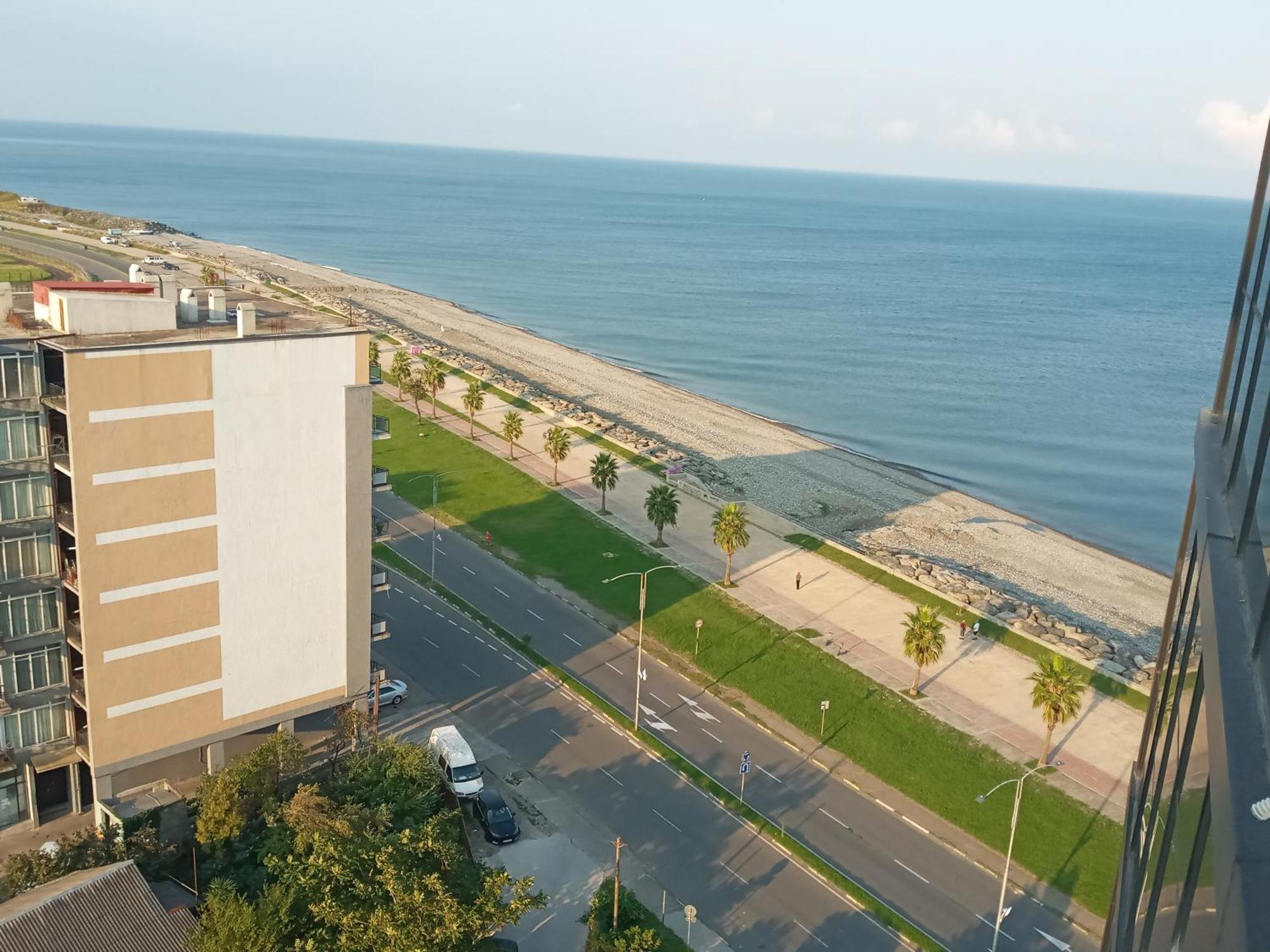 Jasmine Apartment In New Bulvar Batumi Exterior photo